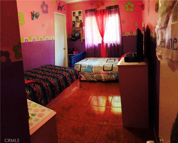 11917 Pepper Street, Bloomington, California 92316