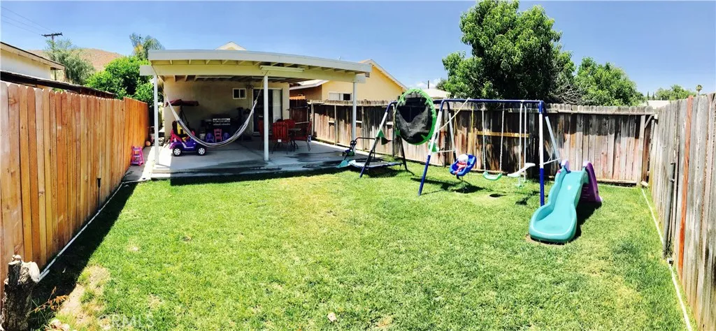 11917 Pepper Street, Bloomington, California 92316