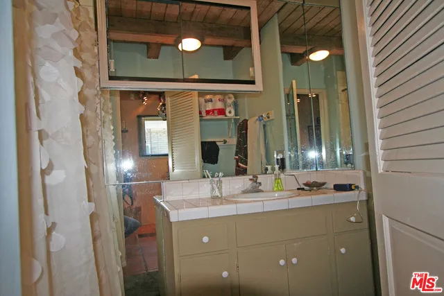 19547 Webb Trail B, Topanga, California 90290