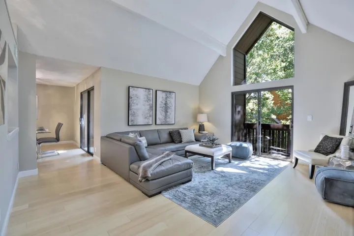 561 Thain Way, Palo Alto, California 94306