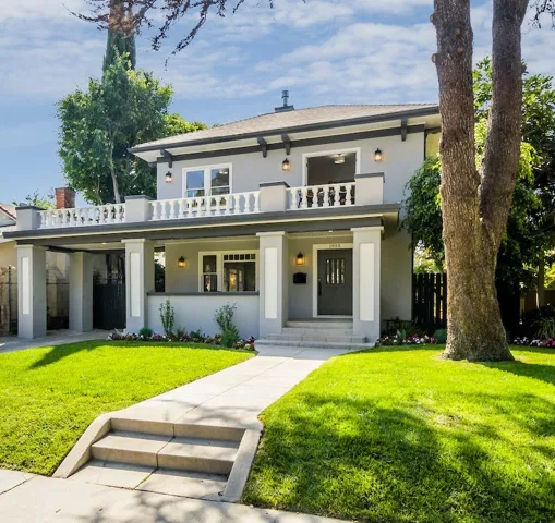1933 N Wilton Place, Los Feliz, California 90068