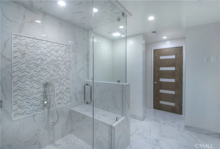 Guest Shower