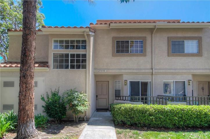 End unit location with no one above or below...a true town house feel.