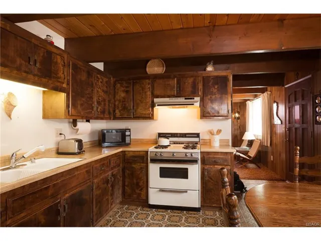 964 Michael Avenue, Big Bear, California 92314