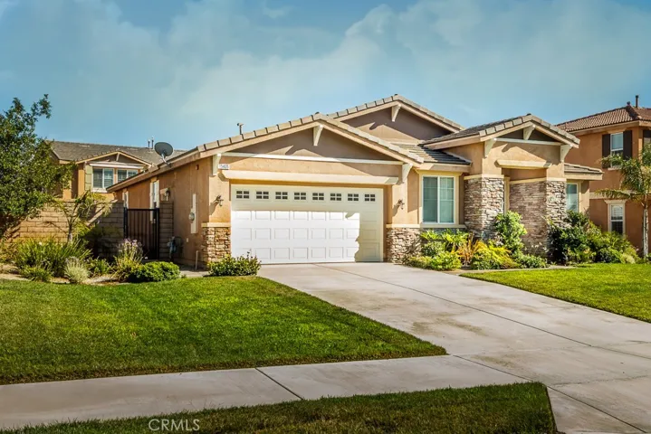 15405 Hydrangea Lane, Fontana, California 92336