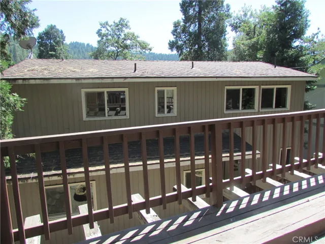 1050 Arbula Drive, Crestline, California 92325