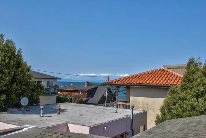 200 1st Street, Pacific Grove, California 93950
