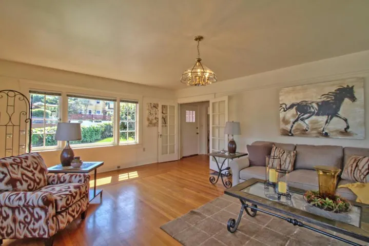 200 1st Street, Pacific Grove, California 93950