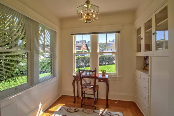 200 1st Street, Pacific Grove, California 93950
