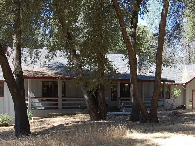 38144 Black Ranch Road, Oakhurst, California 93644