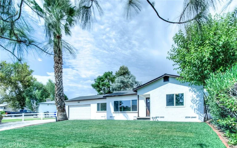 1470 Los Flores, San Bernardino, California 92781