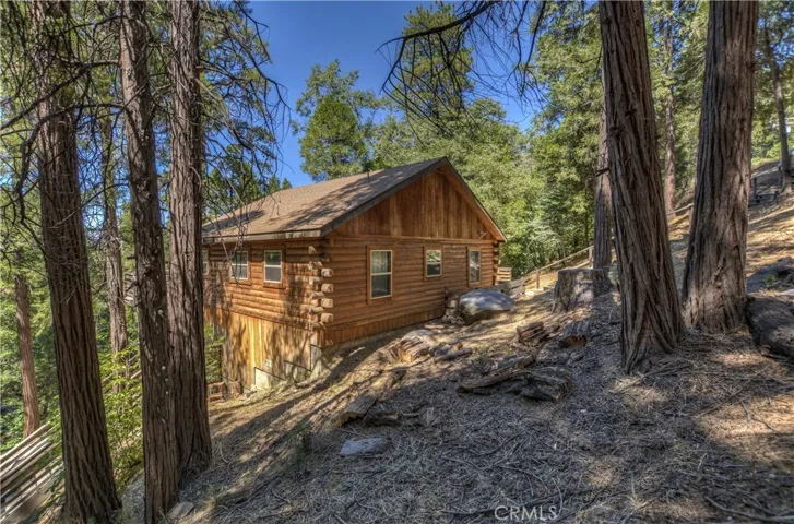 24839 Felsen Drive, Crestline, California 92325