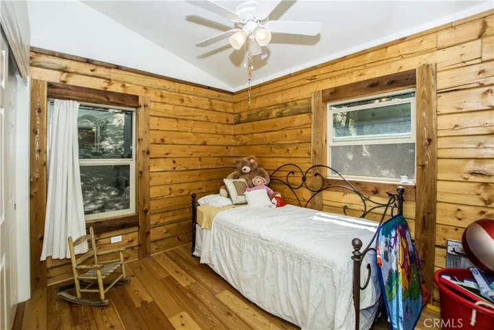 24839 Felsen Drive, Crestline, California 92325