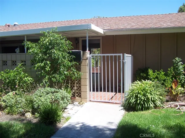 938 Avenida Majorca B, Laguna Woods, California 92637