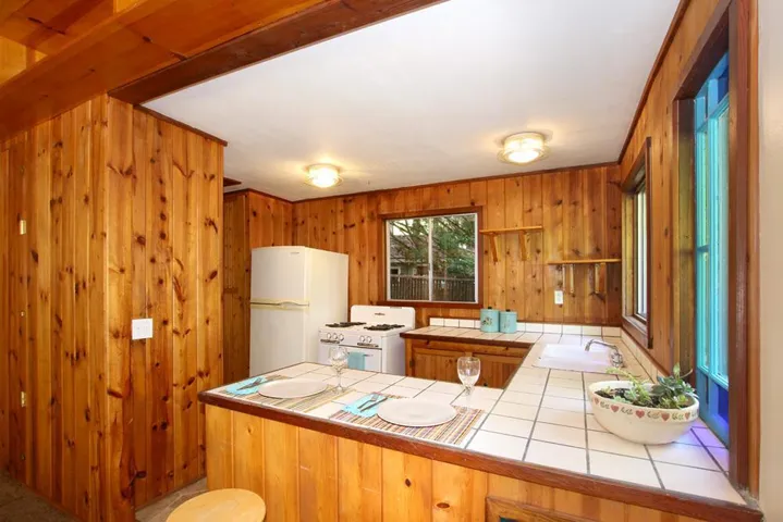 12125 Irwin Way, Boulder Creek, California 95006