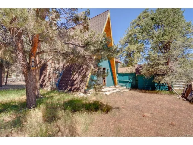 348 Greenspot Boulevard, Big Bear, California 92314