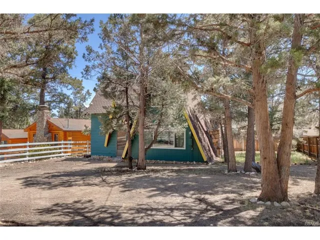 348 Greenspot Boulevard, Big Bear, California 92314