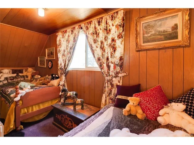 348 Greenspot Boulevard, Big Bear, California 92314