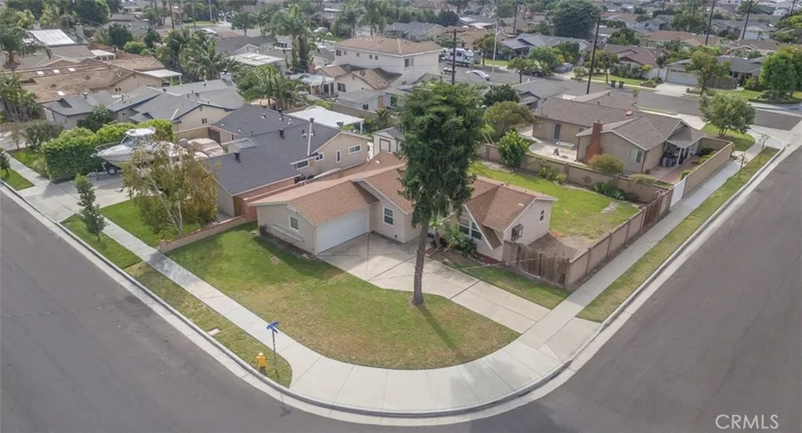 5052 Audrey Drive, Huntington Beach, California 92649