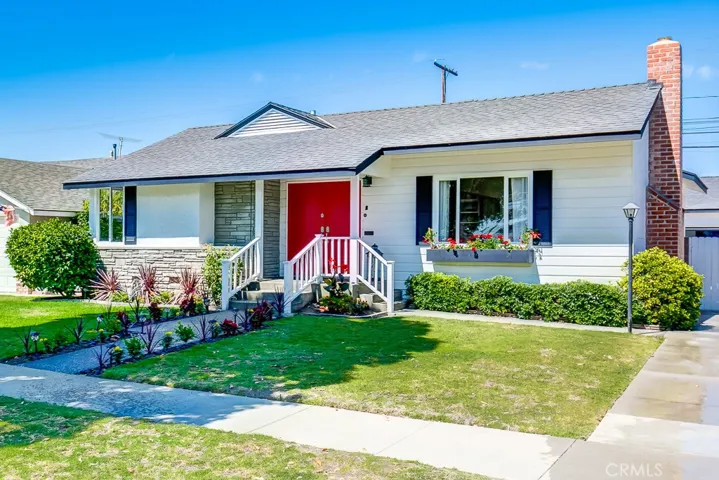 Charming curb appeal.