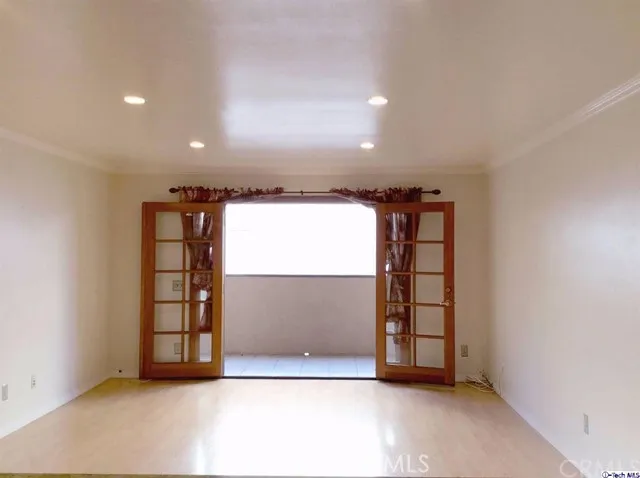 330 N Jackson Street, Glendale, California 91206