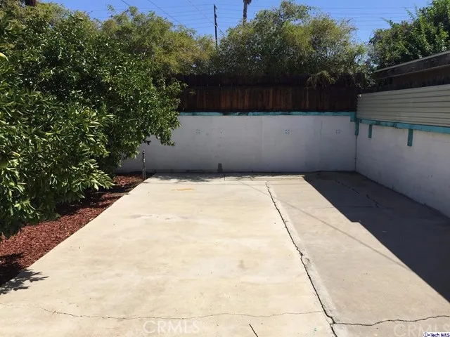 6152 Topeka Drive, Tarzana, California 91335