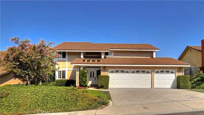 6709 E Leafwood Drive, Anaheim Hills, California 92807