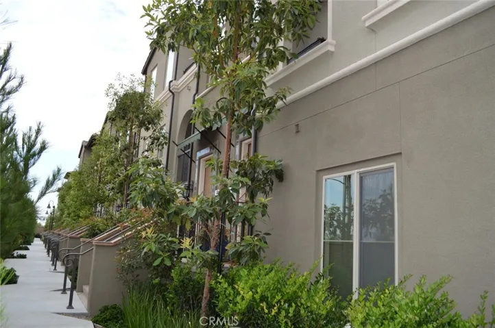 83 Plateau, Irvine, California 92618