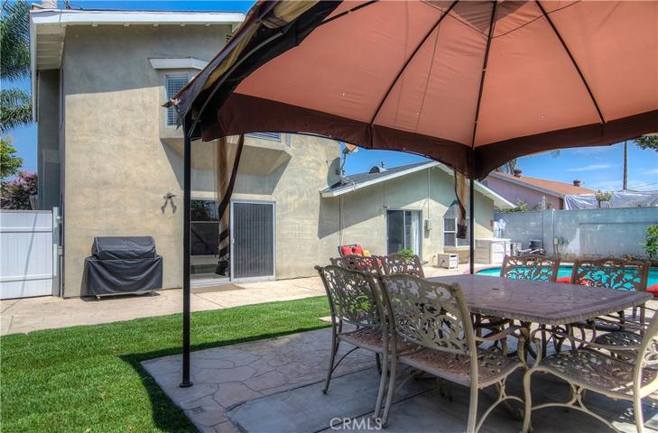 10232 Pua Drive, Huntington Beach, California 92646