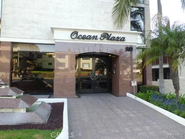 531 Esplanade 201, Redondo Beach, California 90277