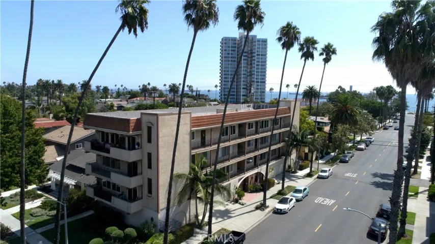 The Sparkling Blue Pacific Ocean is just down the street!