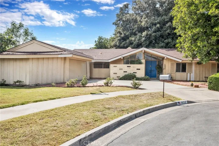 1032 Saint Vincent Place, North Tustin, California 92705