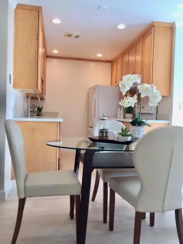 1458 Hudson Street 107, Redwood City, California 94061