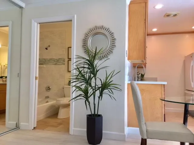 1458 Hudson Street 107, Redwood City, California 94061