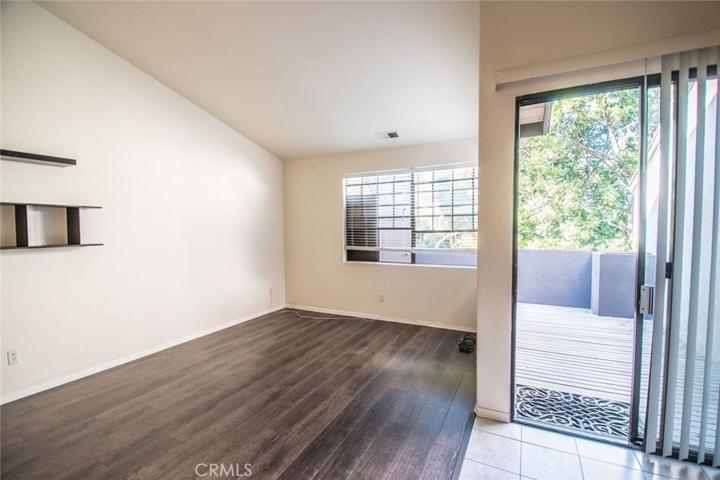 2526 W Macarthur Boulevard Unit J, Santa Ana, California 92704
