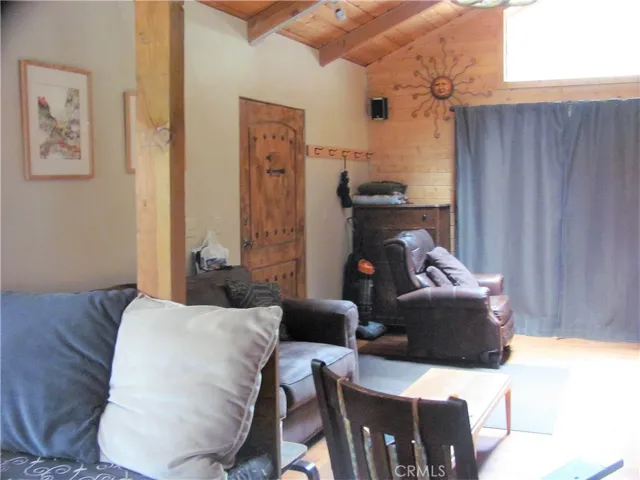 21978 Waters Drive, Cedarpines Park, California 92322