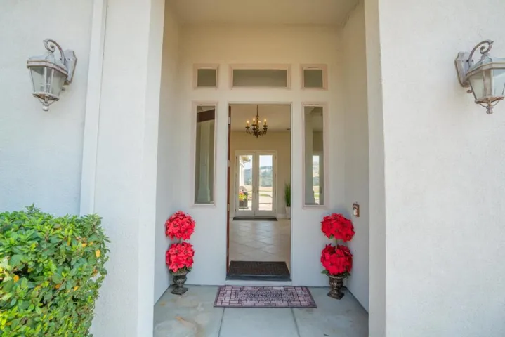 979 Via Rodriguez, San Juan Bautista, California 95045
