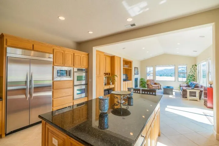 979 Via Rodriguez, San Juan Bautista, California 95045