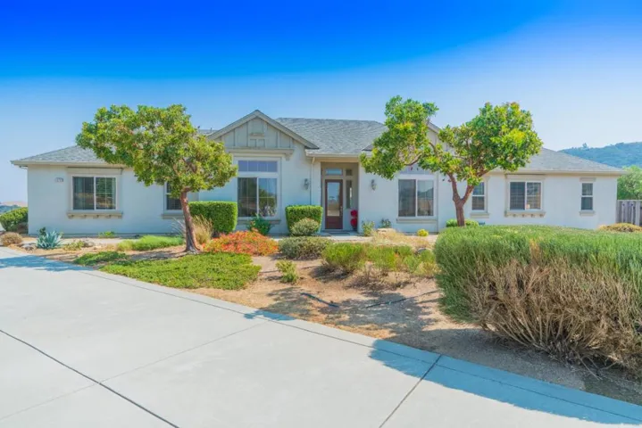979 Via Rodriguez, San Juan Bautista, California 95045
