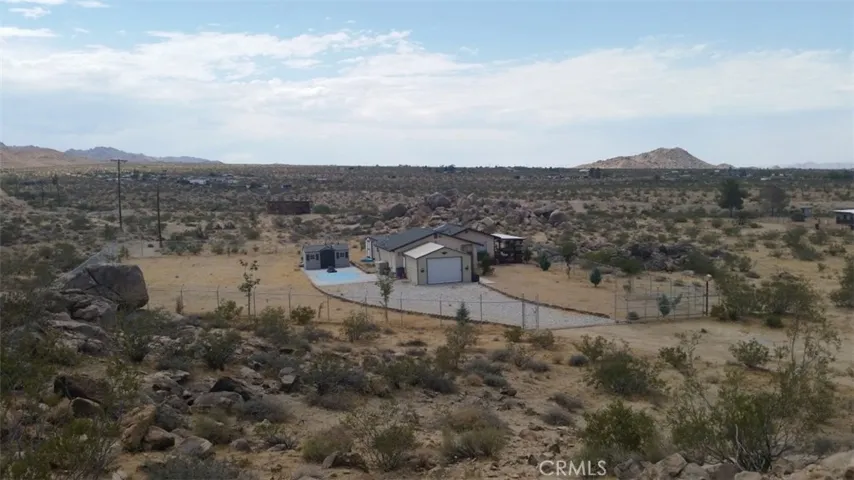 2234 Yellow Knife Road, Landers, California 92285