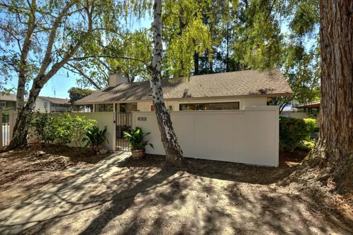 720 Quetta Avenue M, Sunnyvale, California 94087