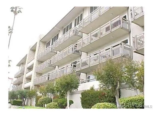 230 S Catalina Avenue 107, Redondo Beach, California 90277
