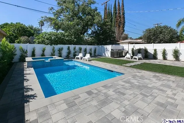 127 N Naomi Street, Burbank, California 91505