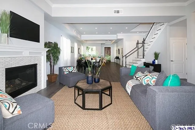 127 N Naomi Street, Burbank, California 91505