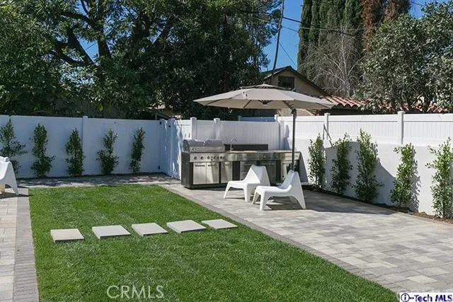 127 N Naomi Street, Burbank, California 91505