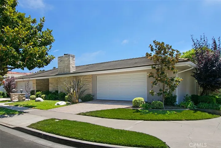 1901 Chubasco Dr, Corona Del Mar, California 92625