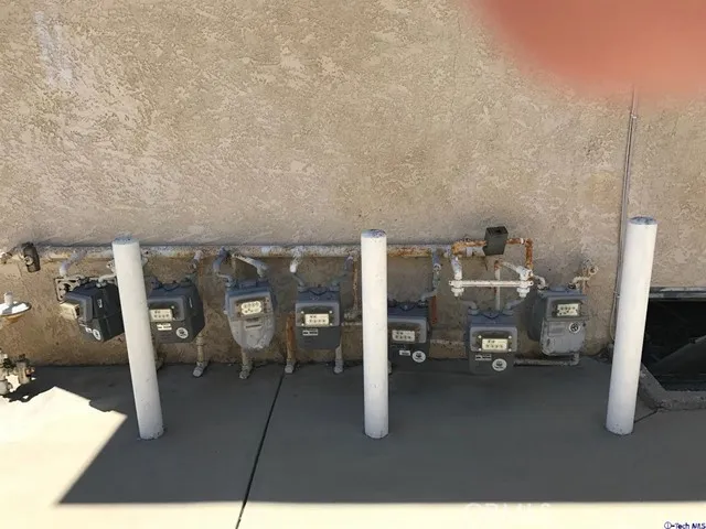 924 Estelle Avenue, Glendale, California 91202