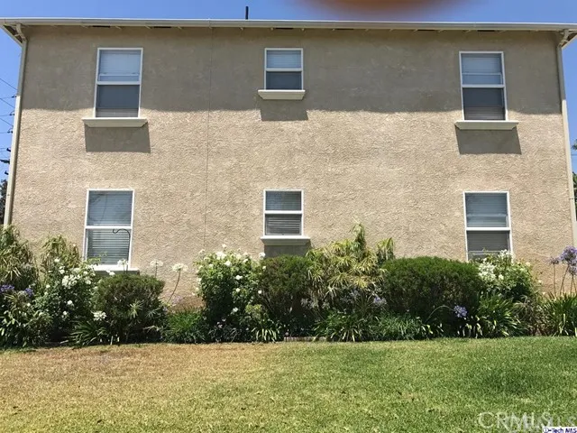 924 Estelle Avenue, Glendale, California 91202