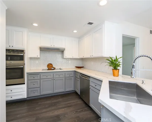 620 Holbrook Court 101, Long Beach, California 90803