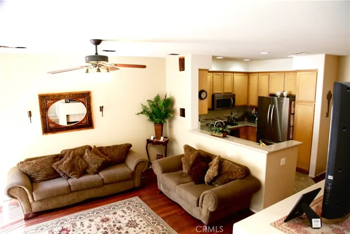 933 S Prescott Place, Anaheim Hills, California 92808